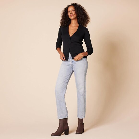 Trendy Women's Heeled Chelsea Boots - Memory Foam Comfort, Easy Slip-On Design - Picture 6 of 6